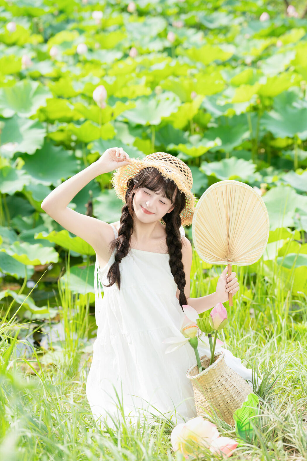 YiTuYu艺图语 Vol.10233 Xia Yu Xiao Nian (28P)