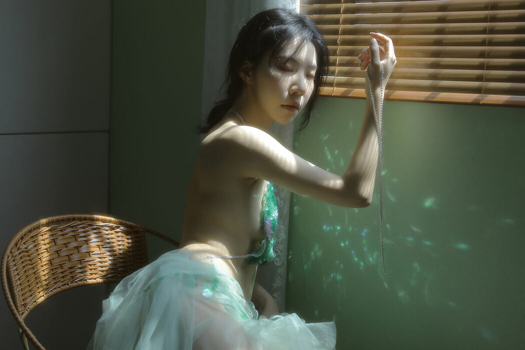 YiTuYu艺图语 Vol.10236 Ye Sheng Mo Te Yuan Zi (16P)