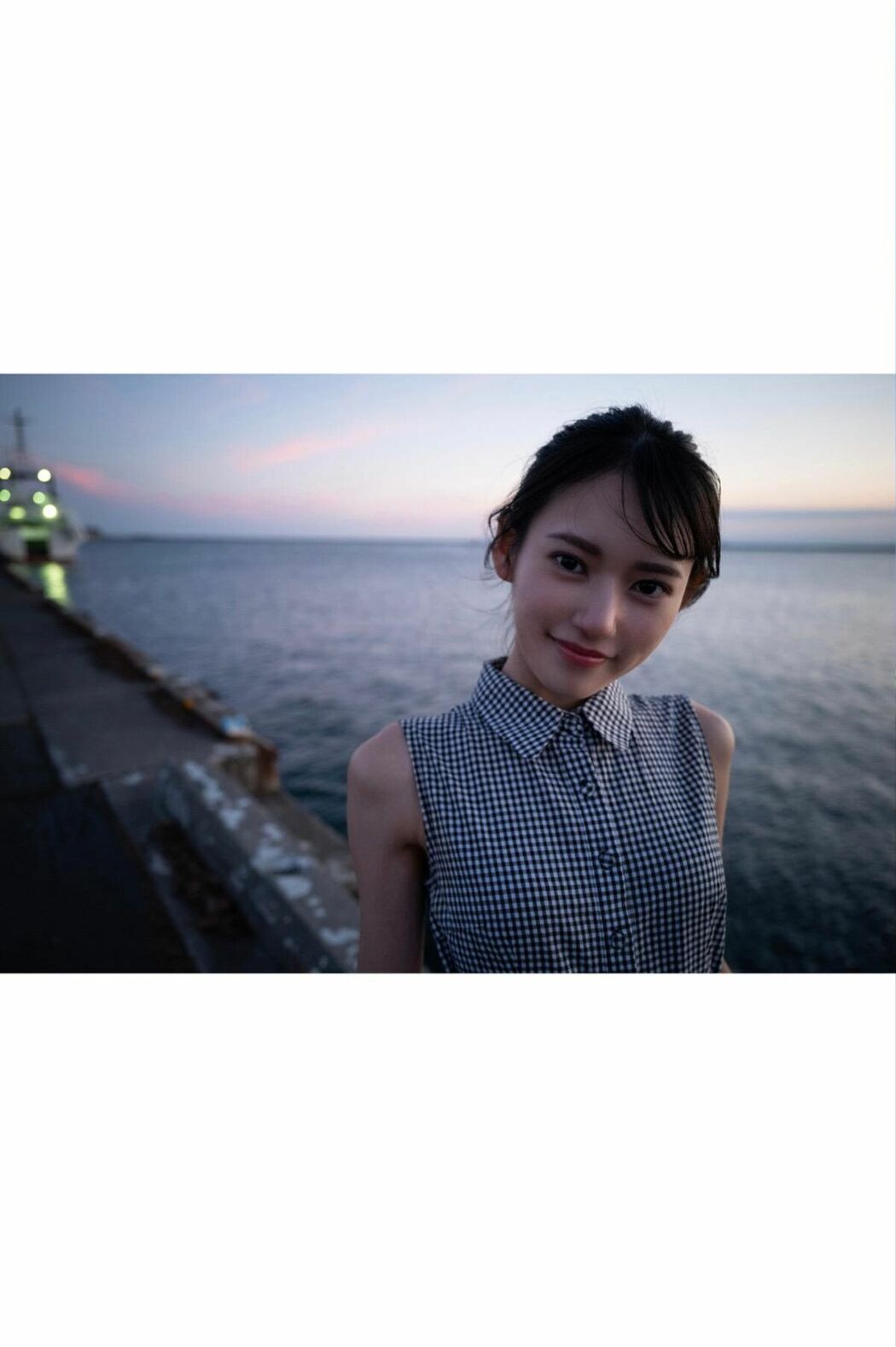 JP Umi Yatsugake 八掛うみ – August Sea In Kushiro 八月のうみ 釧路 (56P)