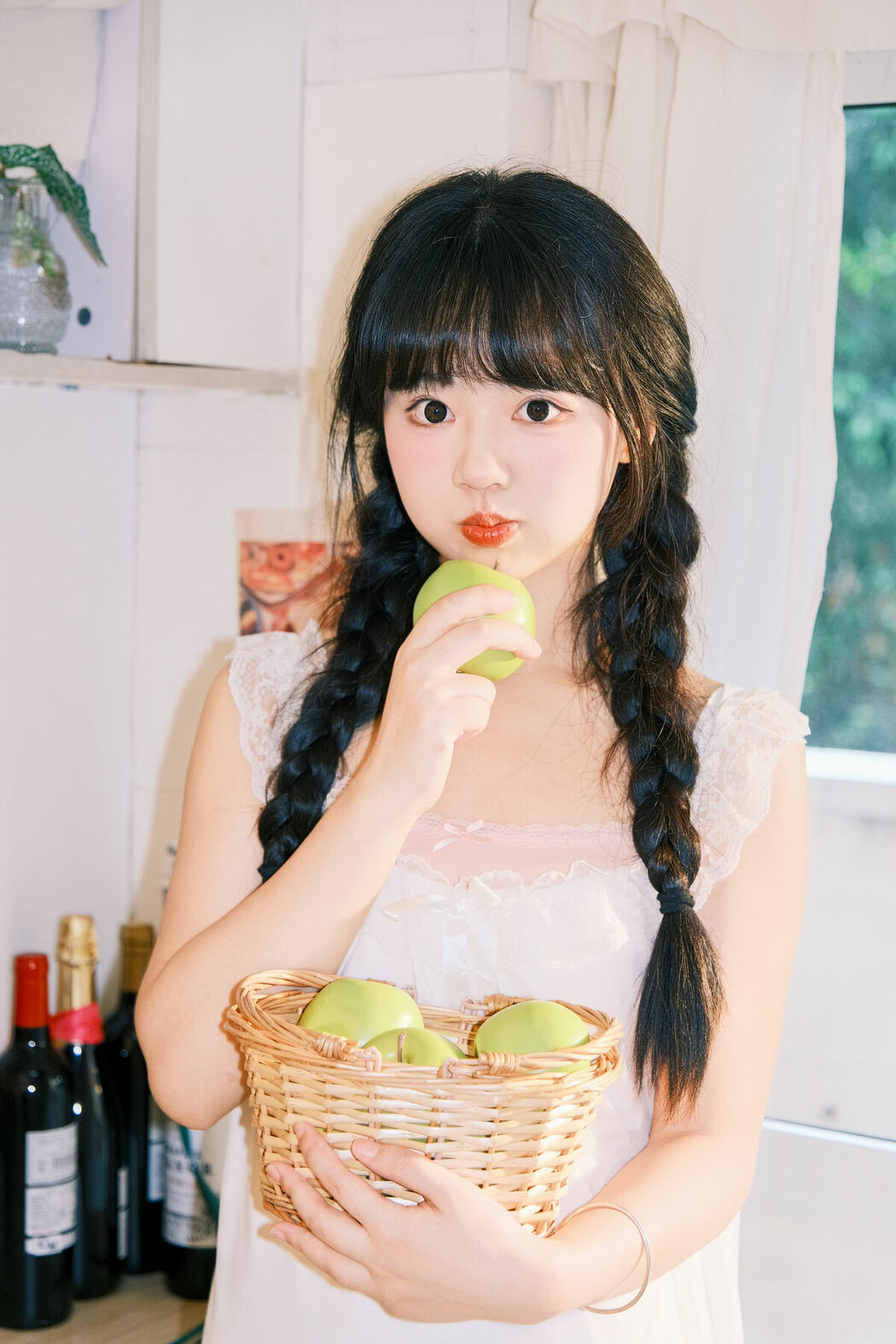 YiTuYu艺图语 Vol.10240 Xiao Li Hua Er (22P)
