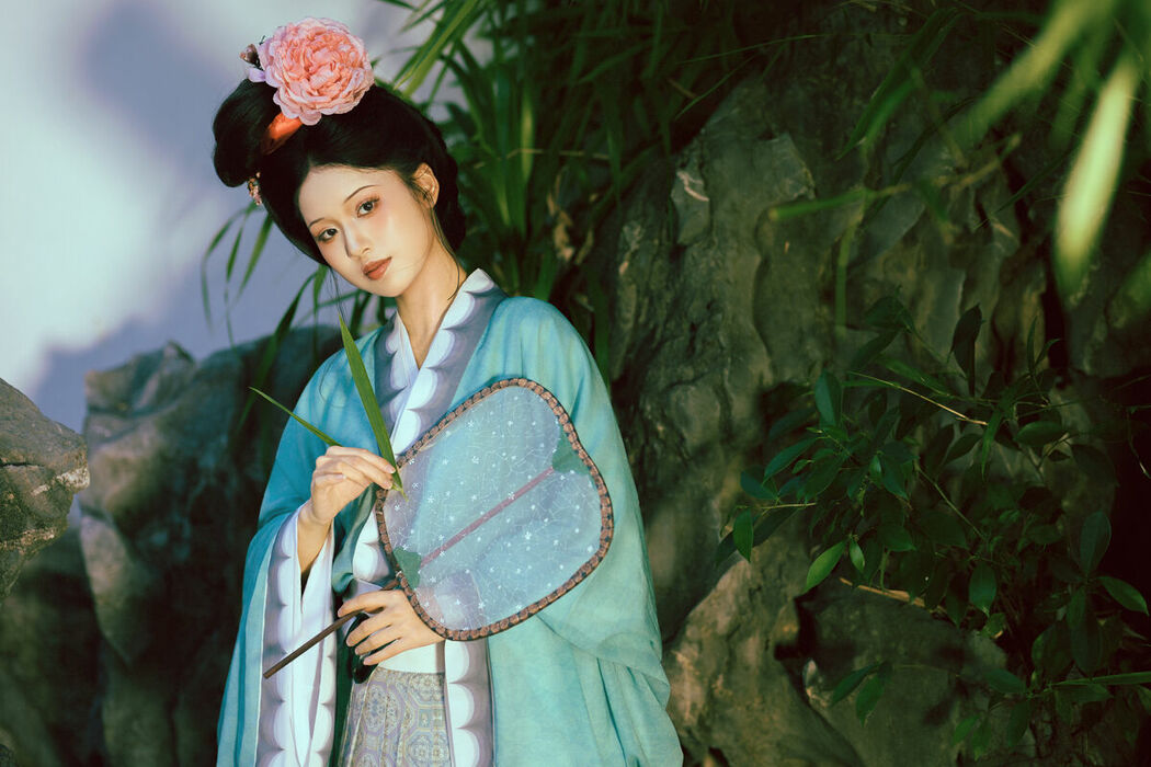 YiTuYu艺图语 Vol.10239 Xian Yu Fan Shen (49P)