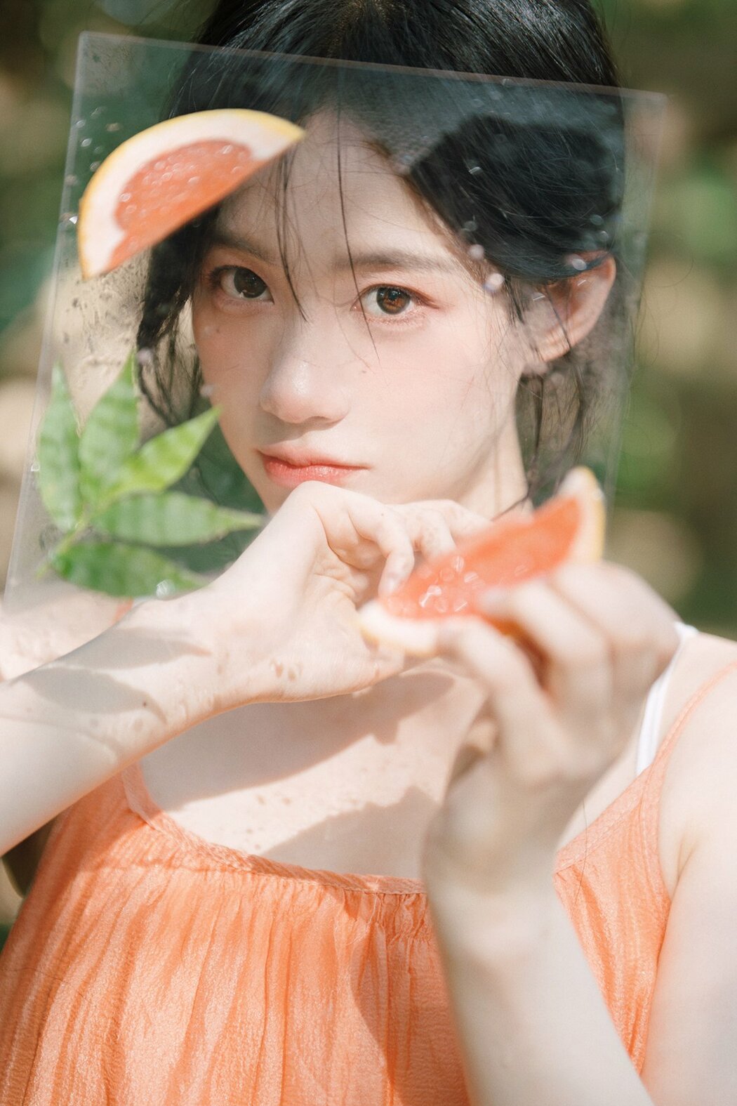 YiTuYu艺图语 Vol.10245 Kang Yu Qian Niki (17P) Cover Photo
