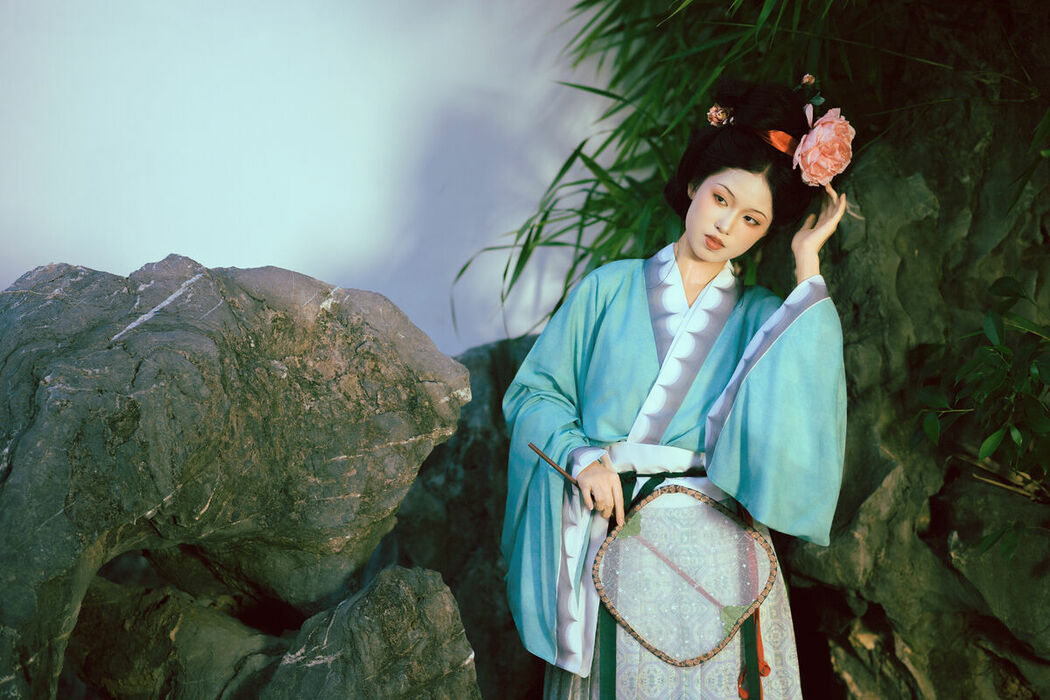 YiTuYu艺图语 Vol.10239 Xian Yu Fan Shen (49P)