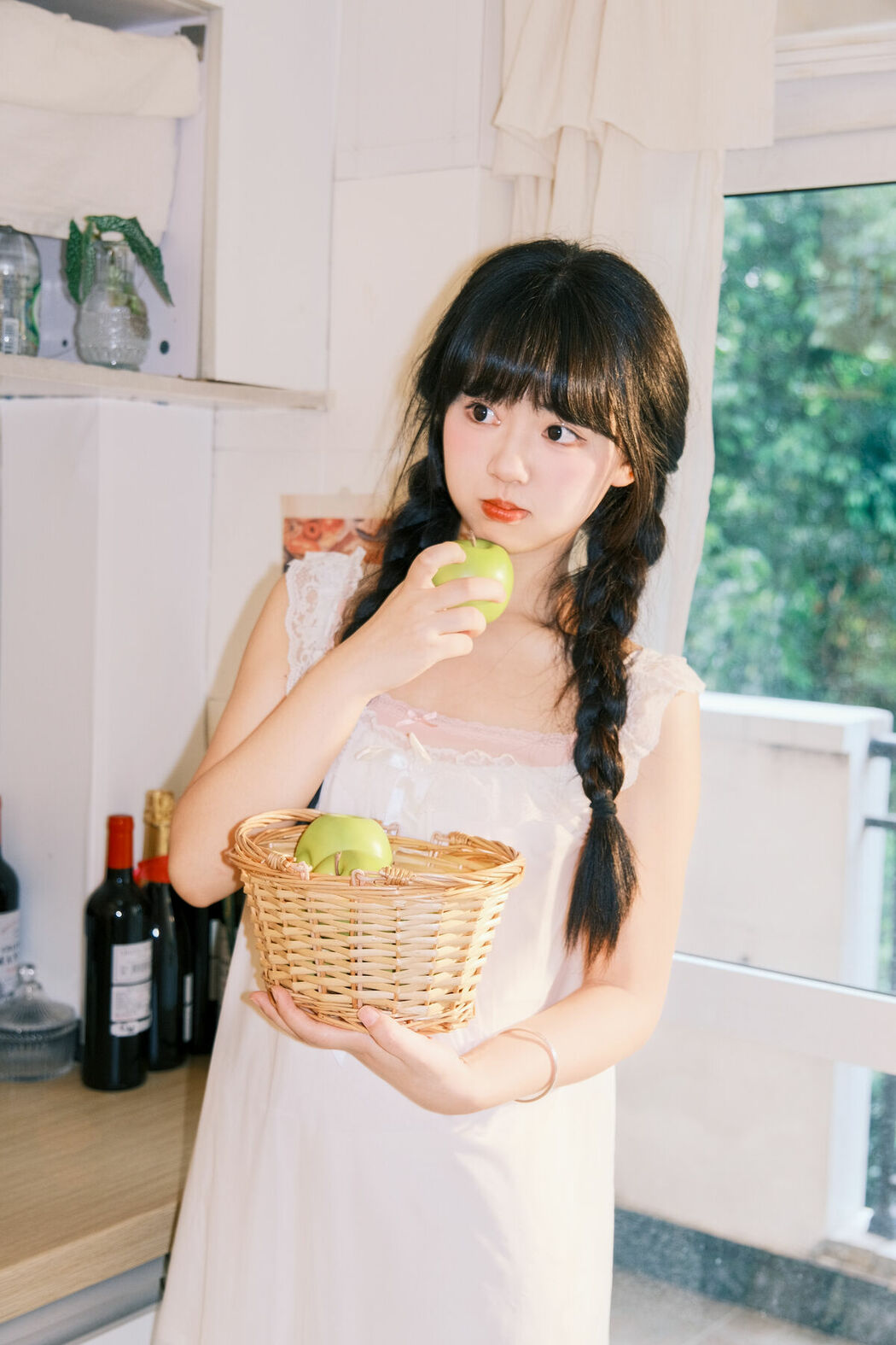 YiTuYu艺图语 Vol.10240 Xiao Li Hua Er (22P)