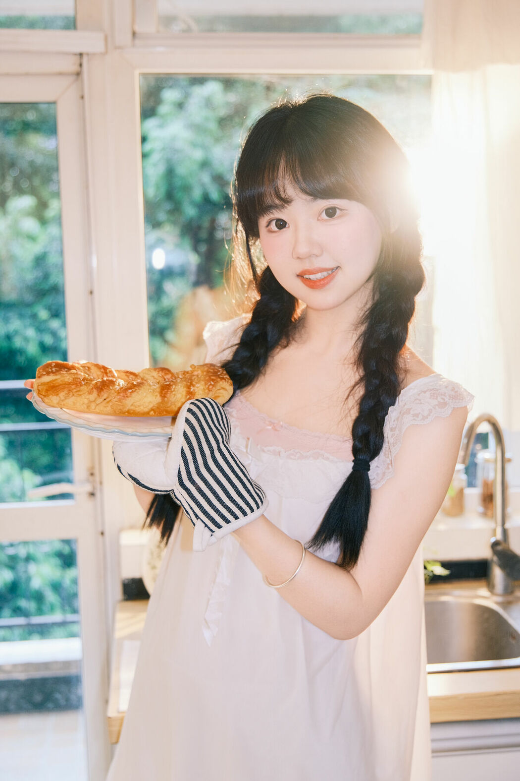 YiTuYu艺图语 Vol.10240 Xiao Li Hua Er (22P)
