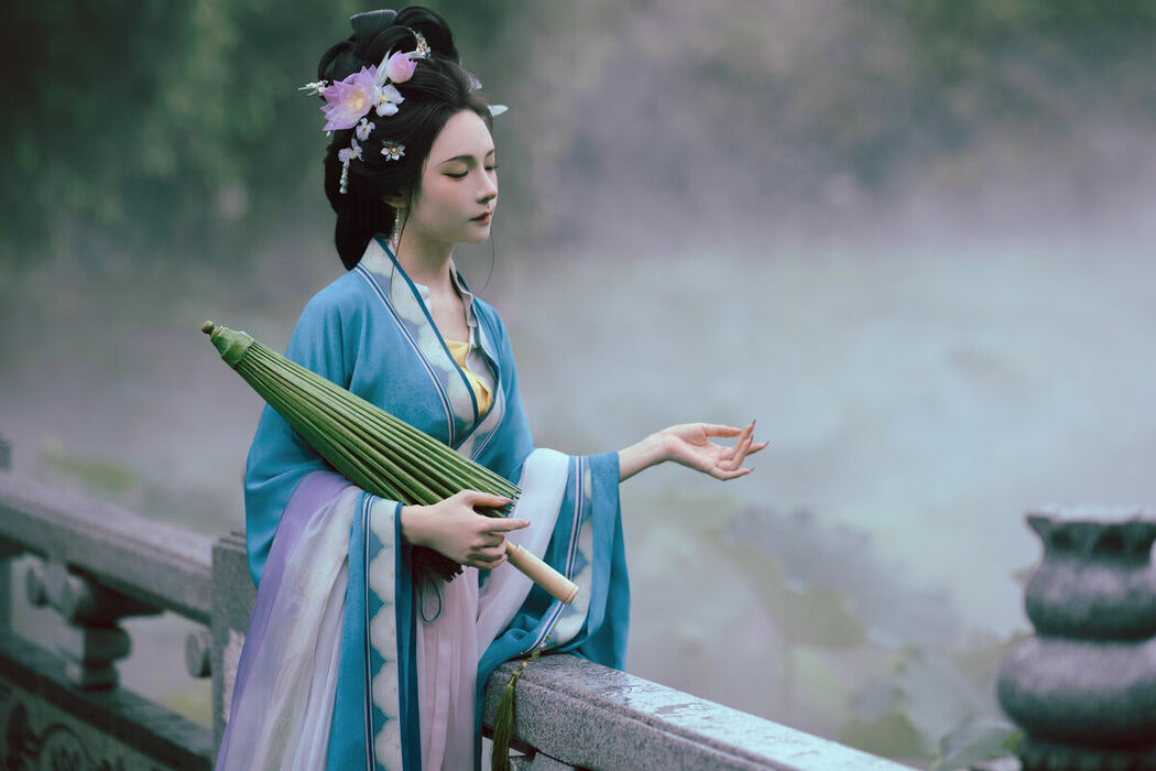 YiTuYu艺图语 Vol.10246 Ai Mo Li (27P)