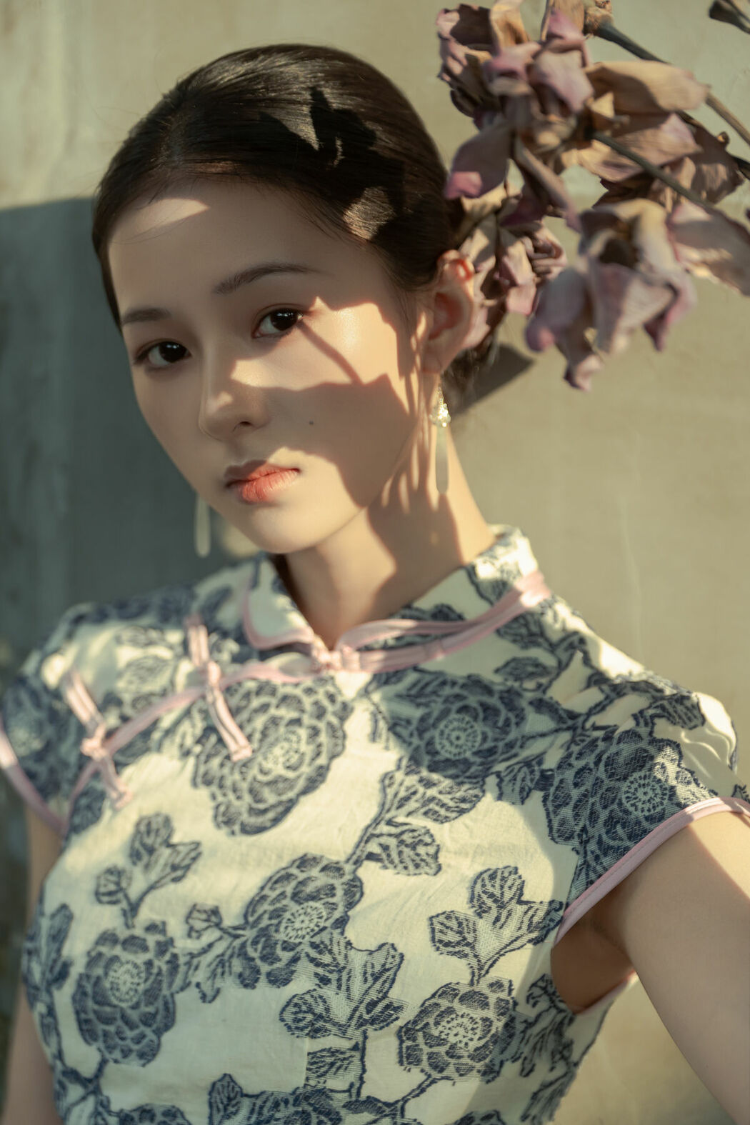 YiTuYu艺图语 Vol.10237 Shen Jia He (17P)