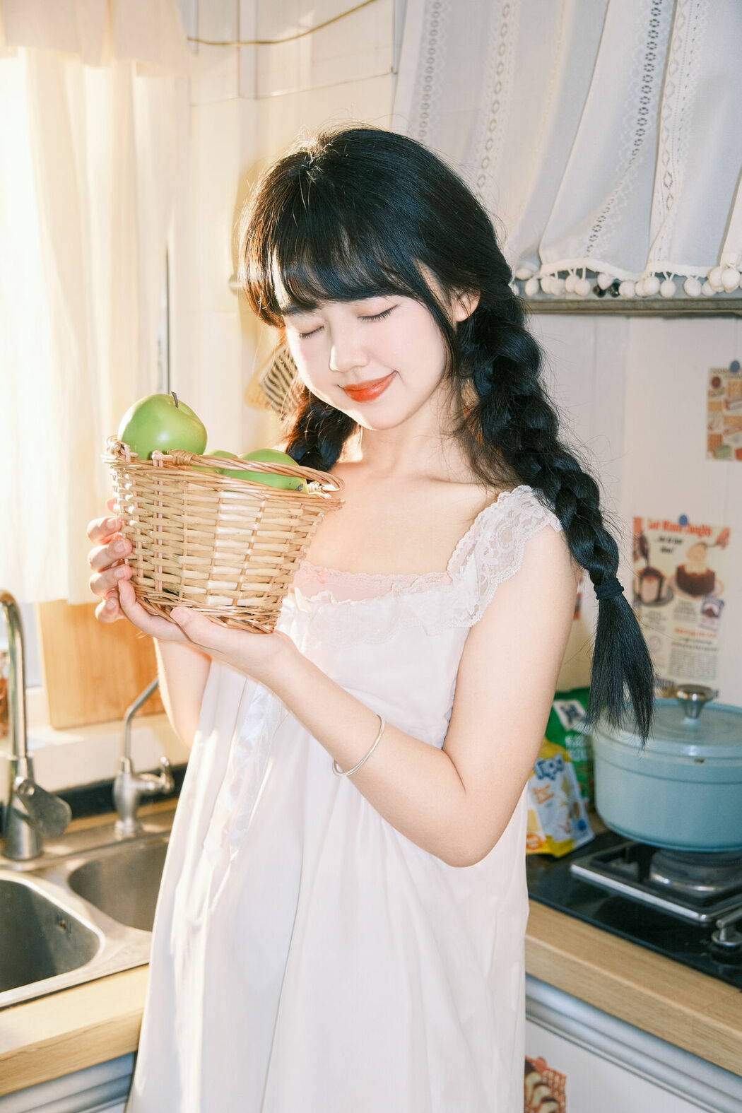 YiTuYu艺图语 Vol.10240 Xiao Li Hua Er (22P)