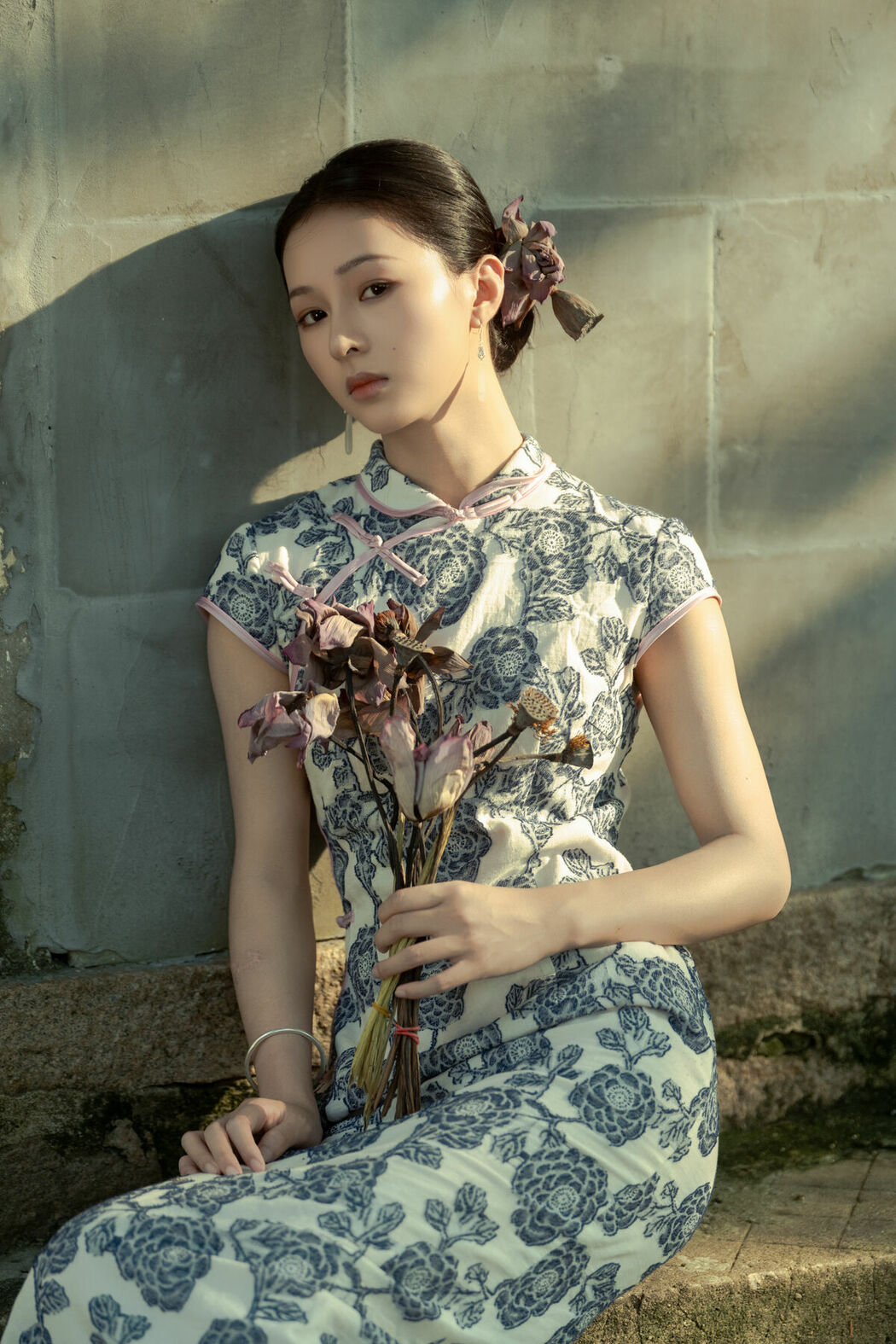 YiTuYu艺图语 Vol.10237 Shen Jia He (17P)