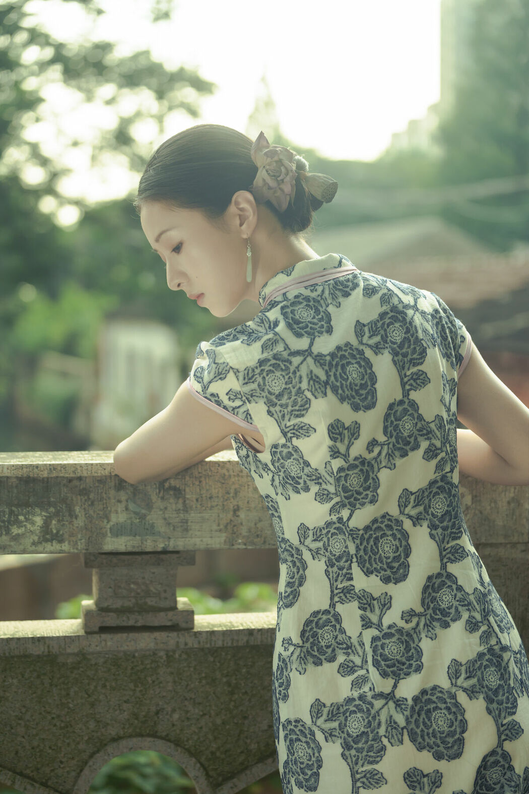YiTuYu艺图语 Vol.10237 Shen Jia He (17P)