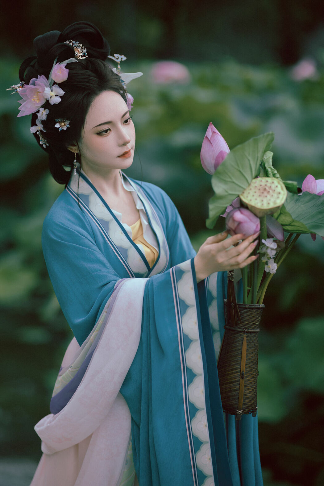 YiTuYu艺图语 Vol.10246 Ai Mo Li (27P)
