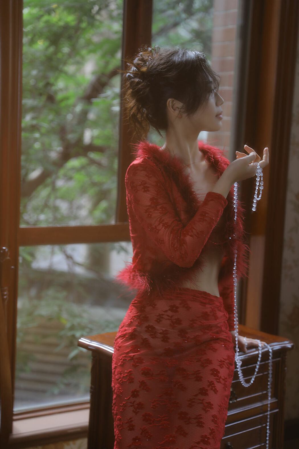 YiTuYu艺图语 Vol.10247 Qiao Ke Li He Da Hua Jia (16P)