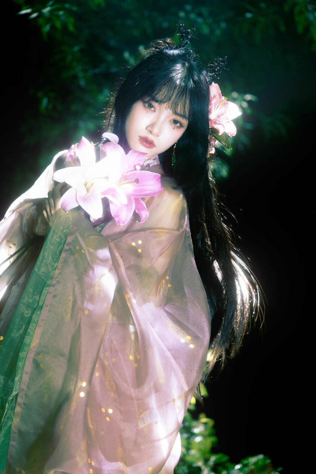 YiTuYu艺图语 Vol.10249 Tao Chi (17P)