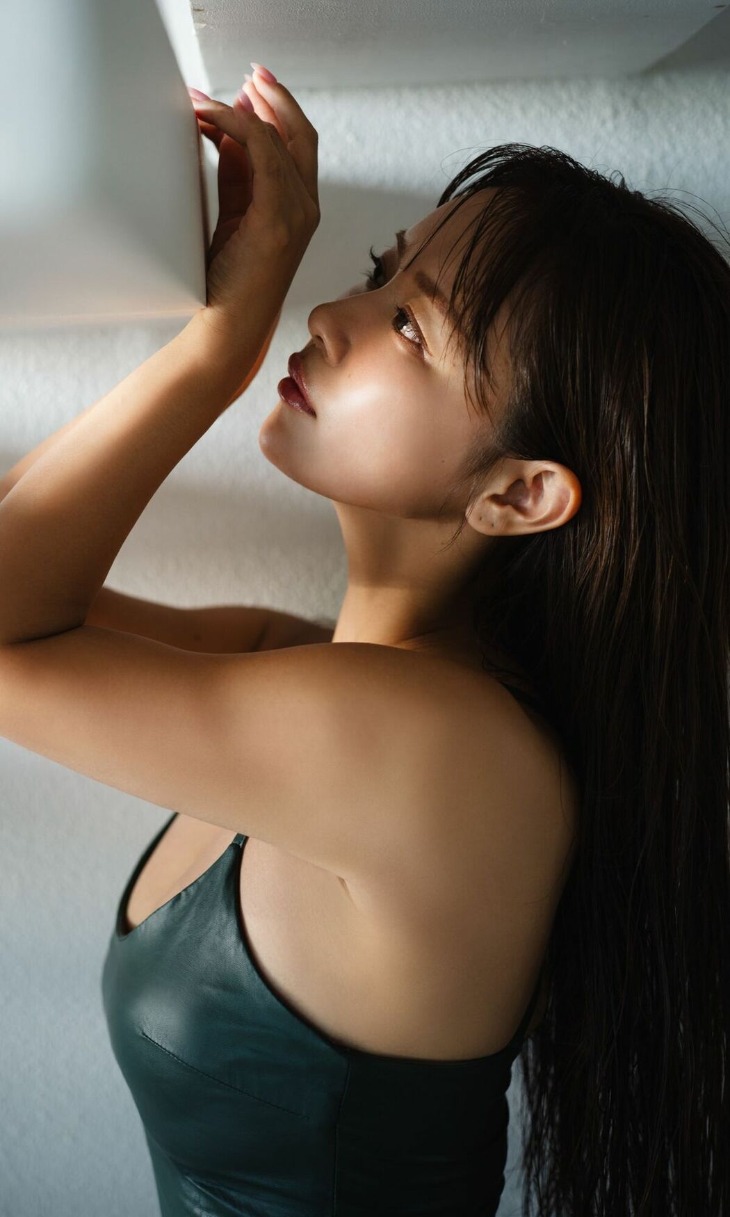 JP Yuka Iguchi 井口裕香 – 週プレ プラス アザーカット集 続-恋する沖縄 prologue 週プレ PHOTO BOOK (32P)