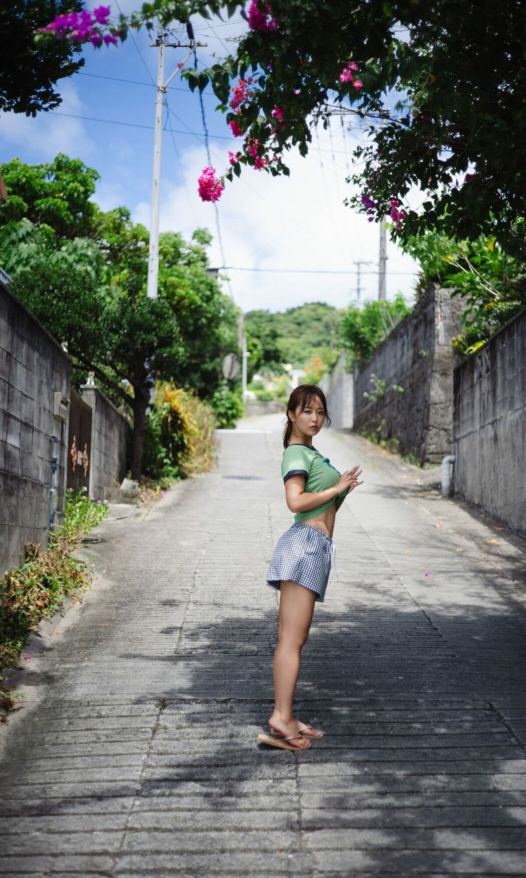 JP Yuka Iguchi 井口裕香 – 週プレ プラス アザーカット集 続-恋する沖縄 prologue 週プレ PHOTO BOOK (32P)
