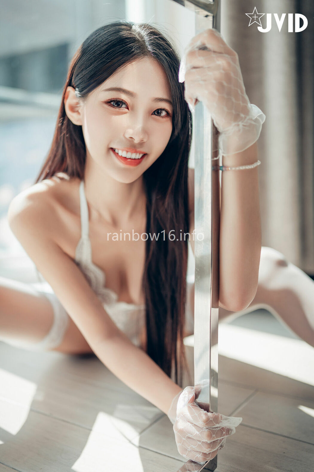 WenHsin 玟妡 – 勻稱美腿 玟妡 看見她就起秋的假日午後 白絲黑絲一次滿足 只想與她一起把房間弄得亂糟糟 Part01 (57P – 1V)