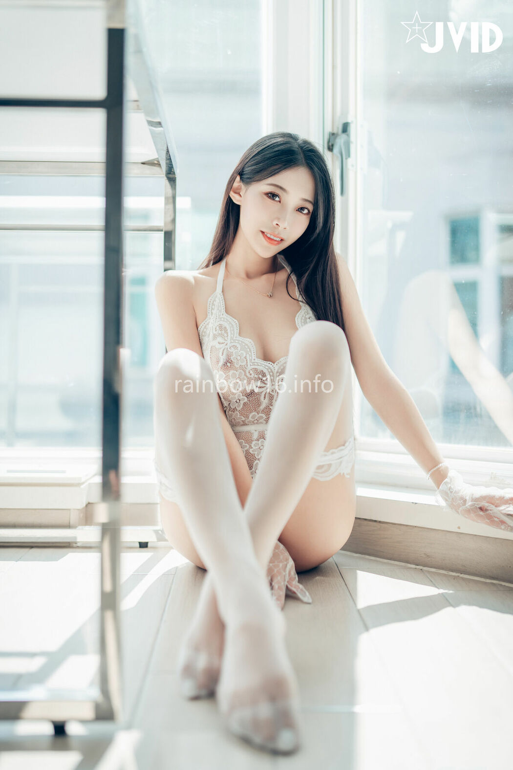 WenHsin 玟妡 – 勻稱美腿 玟妡 看見她就起秋的假日午後 白絲黑絲一次滿足 只想與她一起把房間弄得亂糟糟 Part01 (57P – 1V)