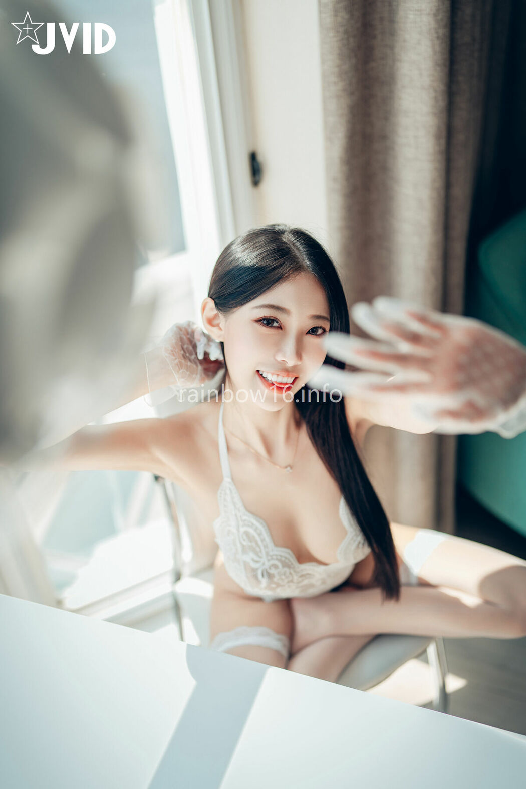 WenHsin 玟妡 – 勻稱美腿 玟妡 看見她就起秋的假日午後 白絲黑絲一次滿足 只想與她一起把房間弄得亂糟糟 Part01 (57P – 1V)
