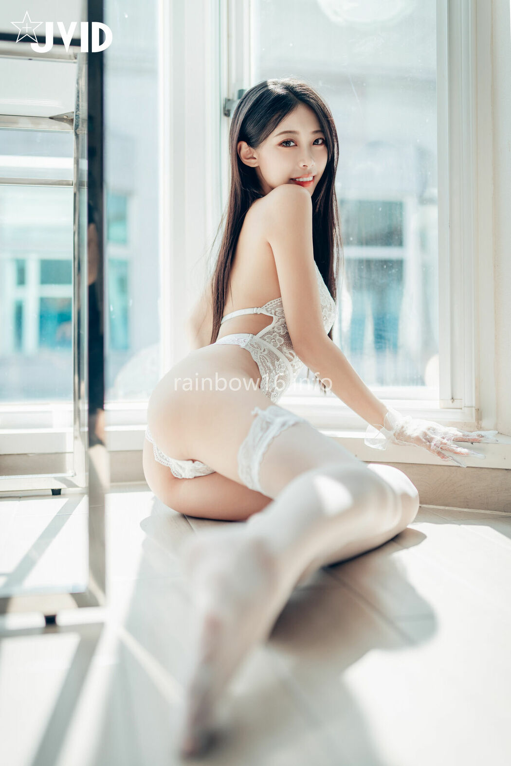 WenHsin 玟妡 – 勻稱美腿 玟妡 看見她就起秋的假日午後 白絲黑絲一次滿足 只想與她一起把房間弄得亂糟糟 Part01 (57P – 1V)