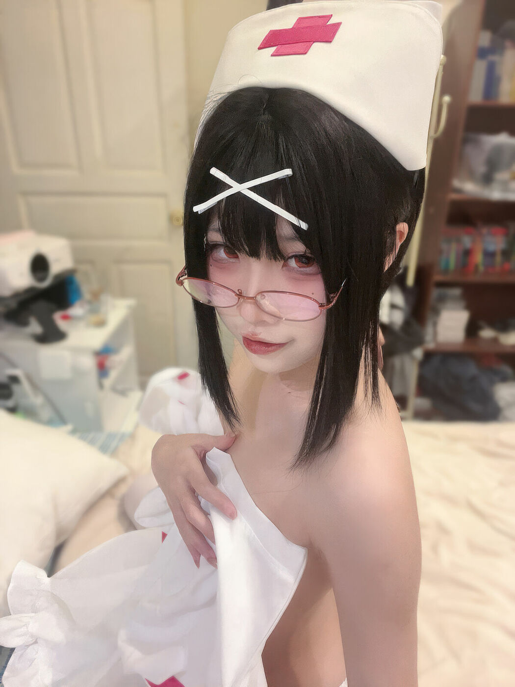 Coser@清水凪 – 夜勤小护士 (32P)