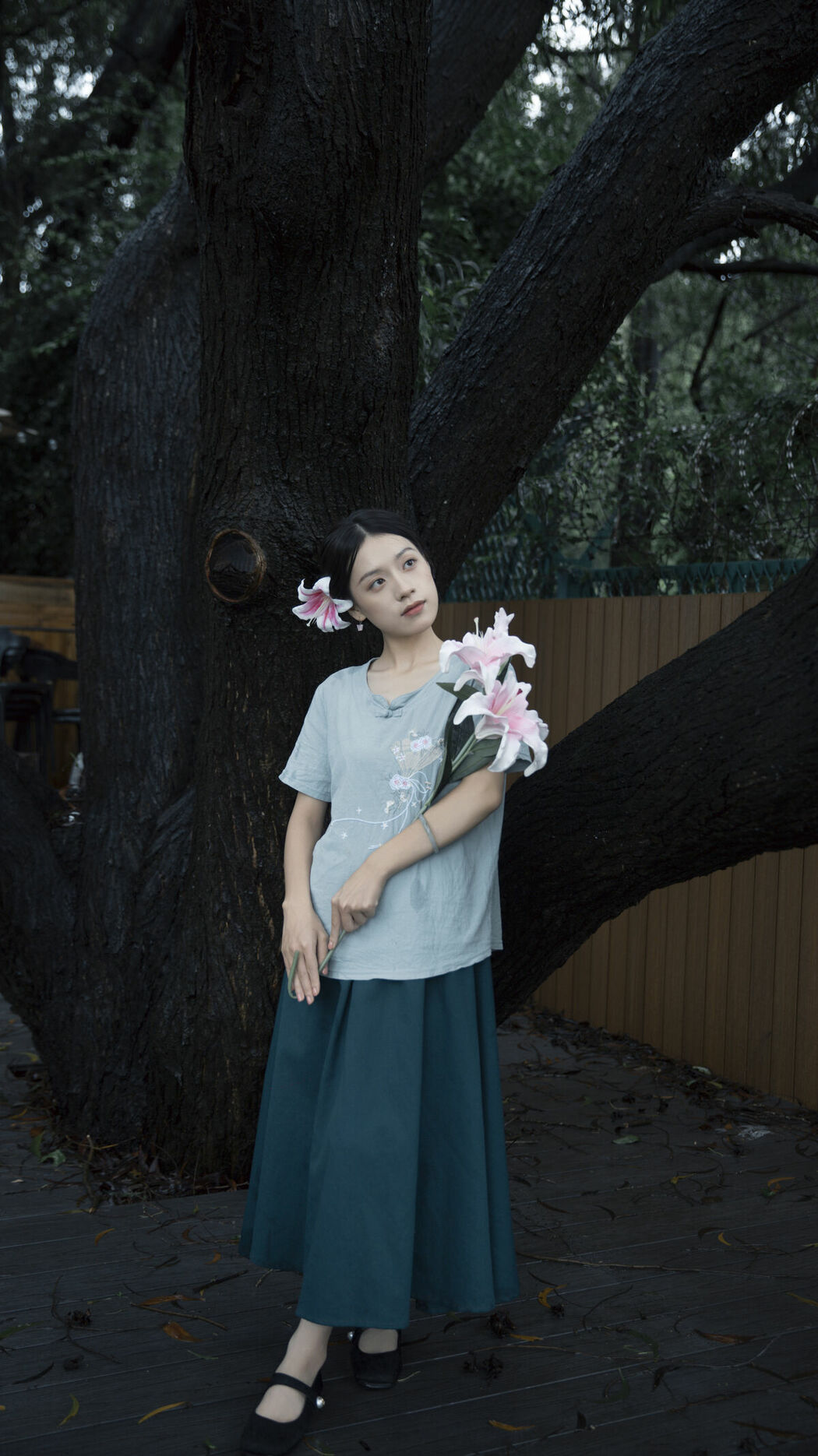 YiTuYu艺图语 Vol.10252 Bo He Xiao (30P)