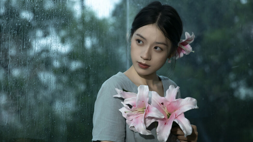 YiTuYu艺图语 Vol.10252 Bo He Xiao (30P)
