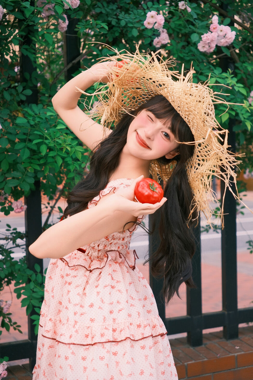 YiTuYu艺图语 Vol.10263 Xia Yu Xiao Nian (40P)