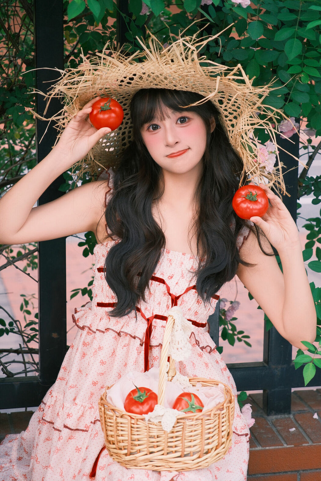 YiTuYu艺图语 Vol.10263 Xia Yu Xiao Nian (40P)