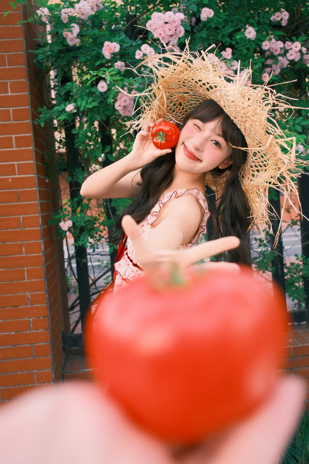 YiTuYu艺图语 Vol.10263 Xia Yu Xiao Nian (40P)