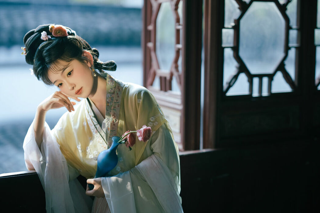 YiTuYu艺图语 Vol.10257 Tian Xin Ya Ya (17P)