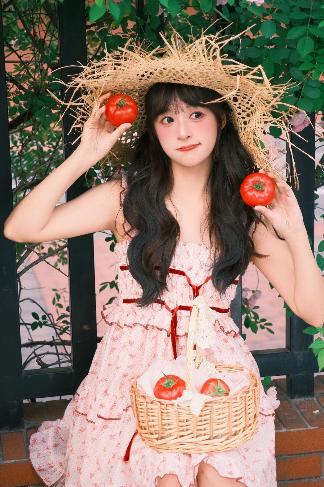 YiTuYu艺图语 Vol.10263 Xia Yu Xiao Nian (40P)