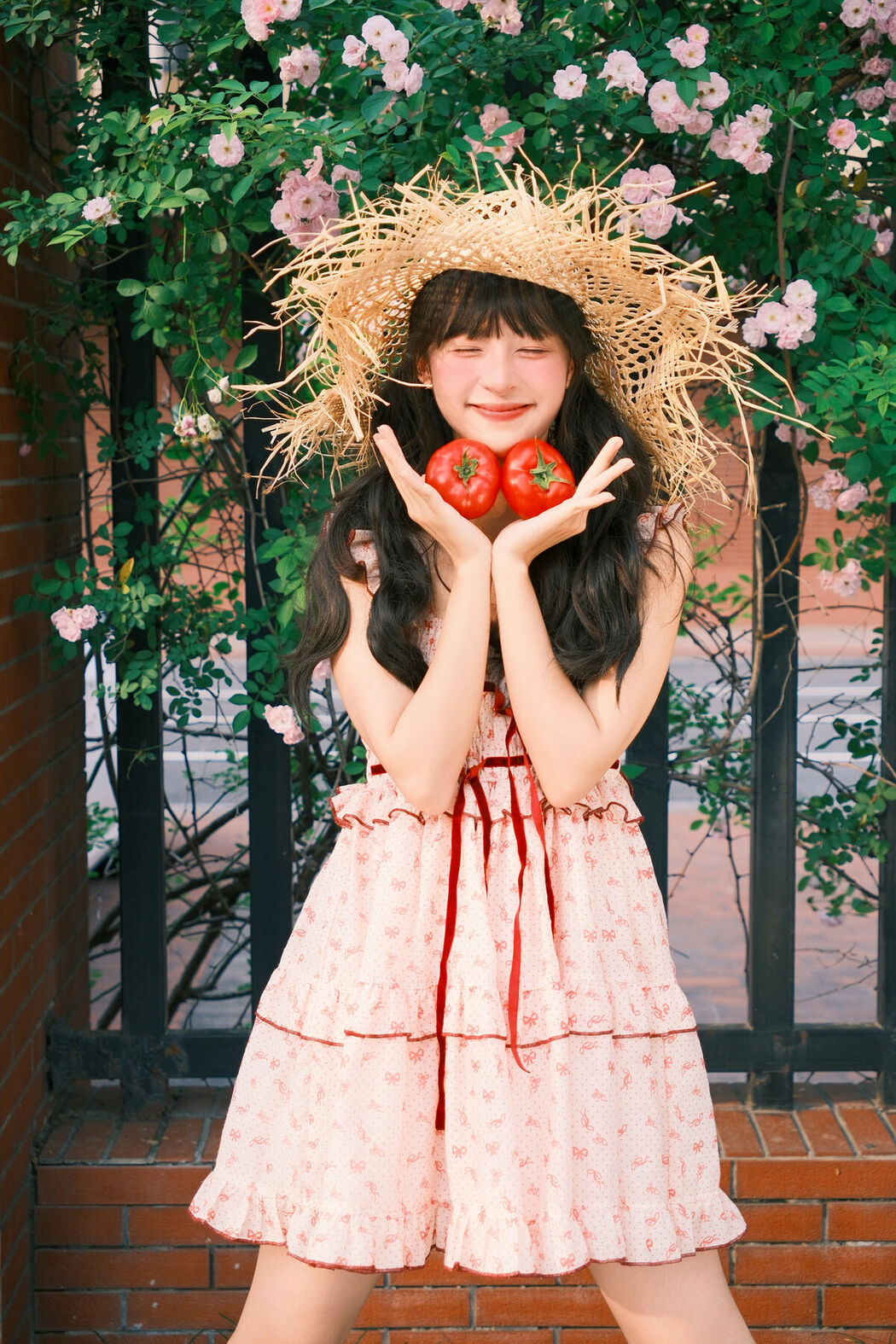 YiTuYu艺图语 Vol.10263 Xia Yu Xiao Nian (40P)