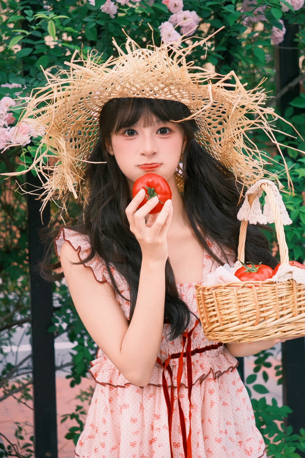 YiTuYu艺图语 Vol.10263 Xia Yu Xiao Nian (40P)