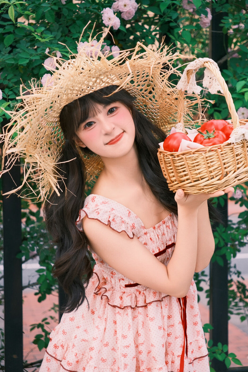 YiTuYu艺图语 Vol.10263 Xia Yu Xiao Nian (40P)