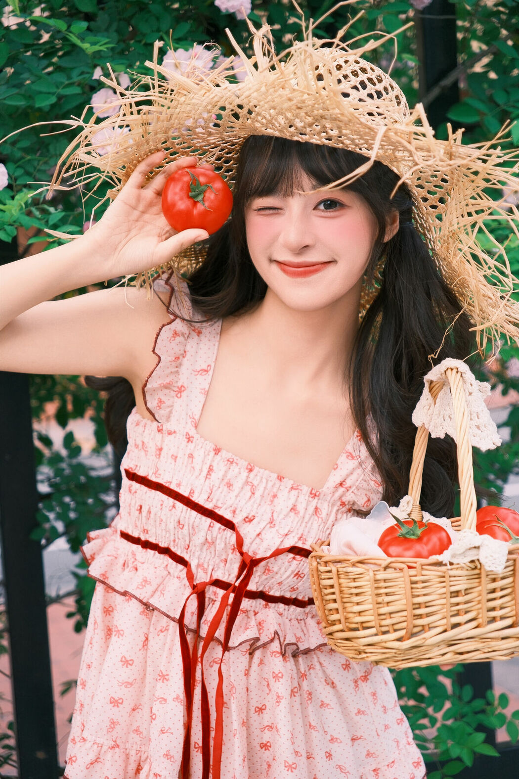 YiTuYu艺图语 Vol.10263 Xia Yu Xiao Nian (40P)