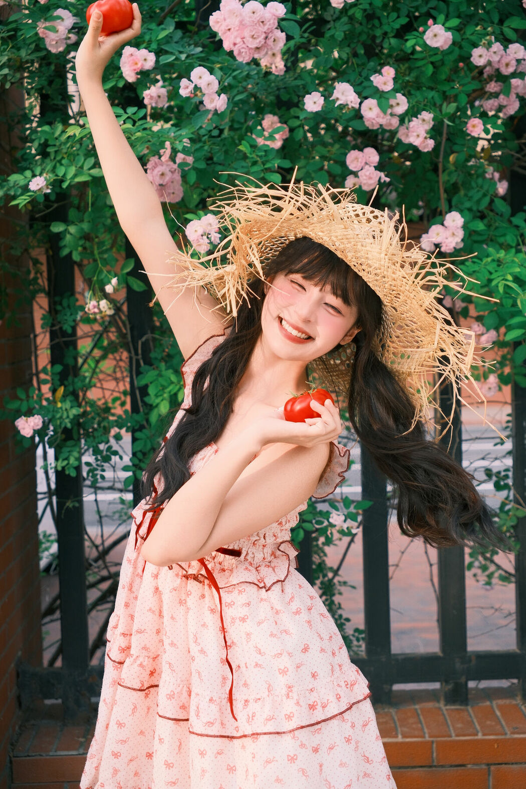 YiTuYu艺图语 Vol.10263 Xia Yu Xiao Nian (40P)