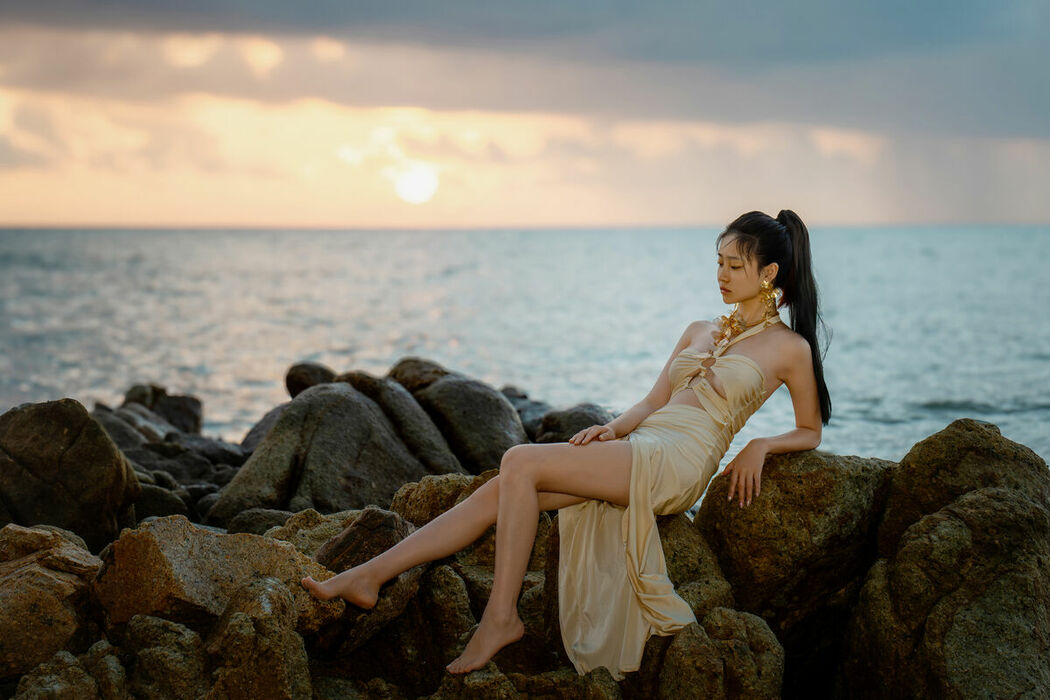 Coser@年年Nnian – 海边维纳斯 (81P)