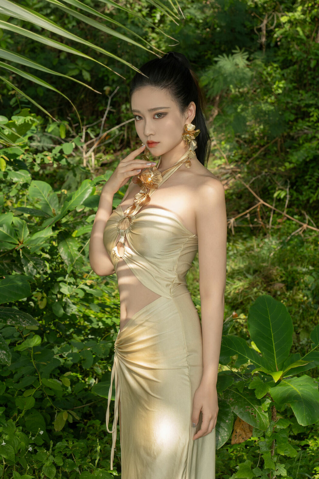 Coser@年年Nnian – 海边维纳斯 (81P)