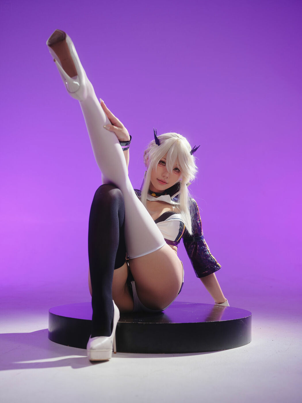 Coser@湖里狸 – 黑枪呆 (31P)