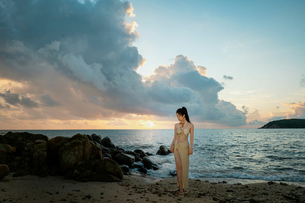 Coser@年年Nnian – 海边维纳斯 (81P)
