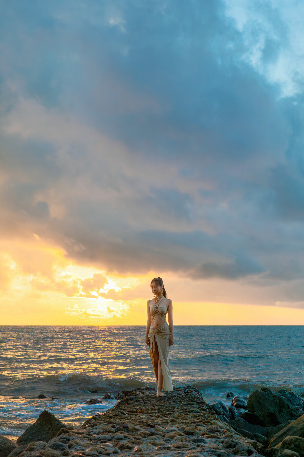 Coser@年年Nnian – 海边维纳斯 (81P)