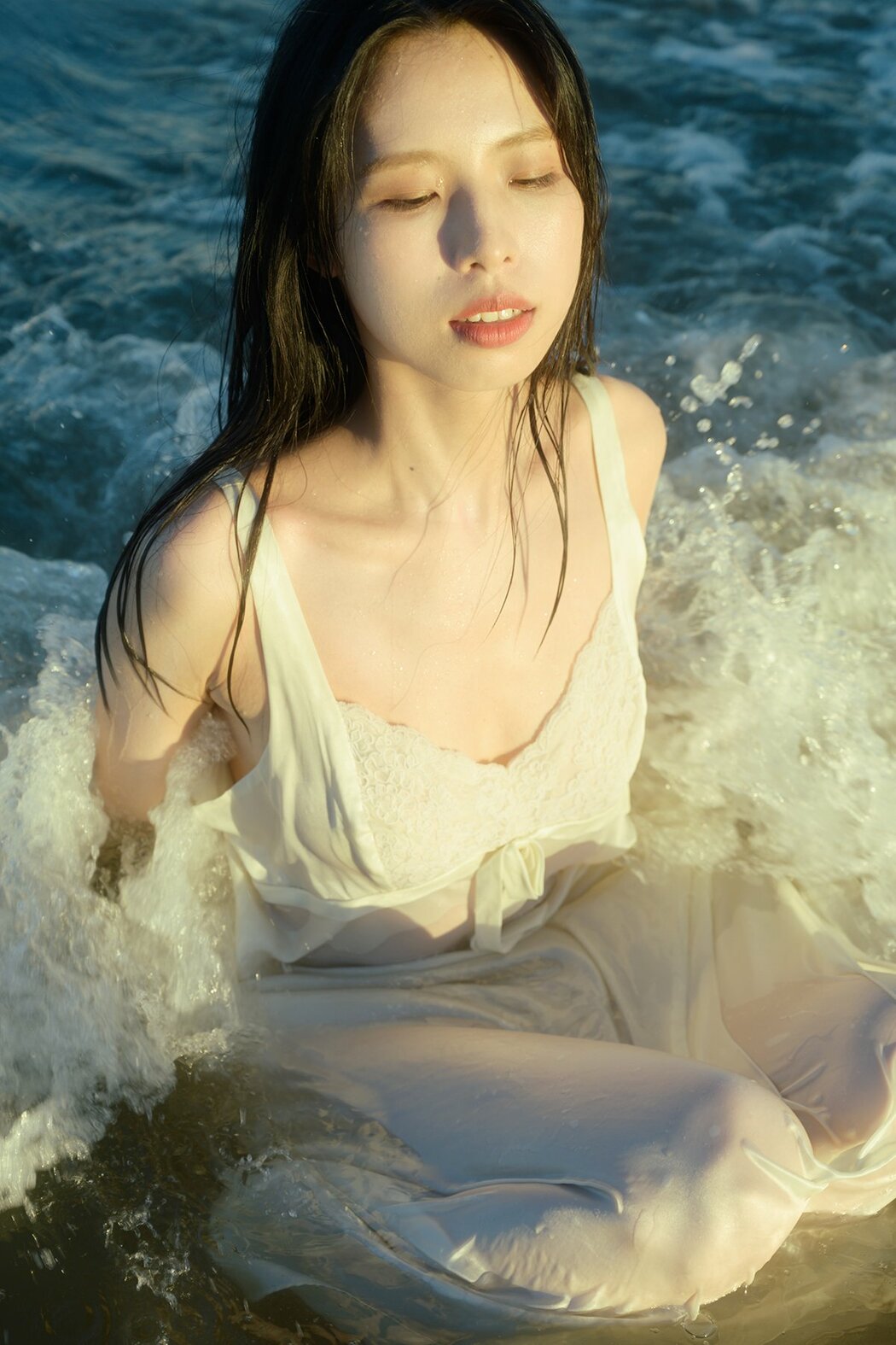 YiTuYu艺图语 Vol.10267 Bei Shang Tian Jiao (25P) Cover Photo