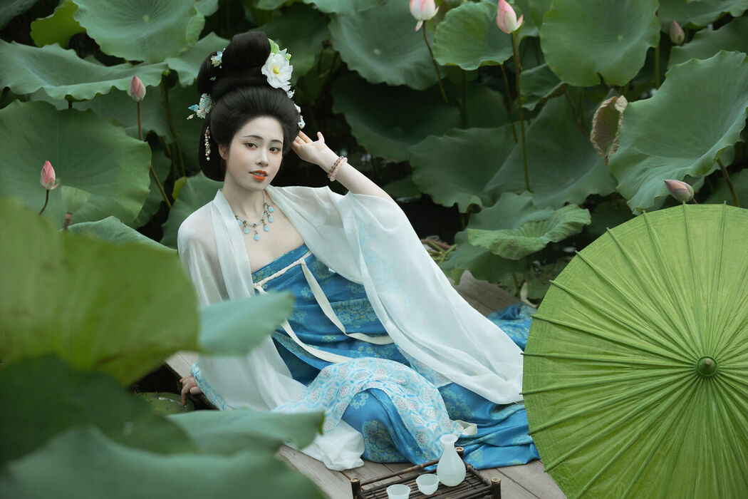 YiTuYu艺图语 Vol.10268 Mao Jiang (45P)