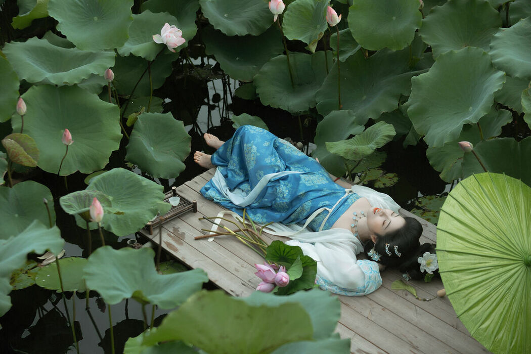 YiTuYu艺图语 Vol.10268 Mao Jiang (45P)