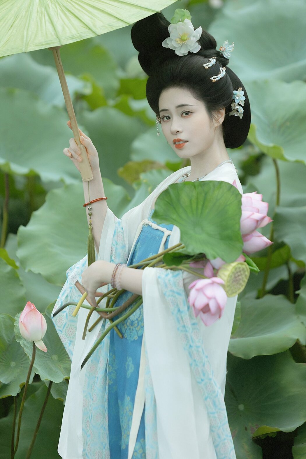 YiTuYu艺图语 Vol.10268 Mao Jiang (45P) Cover Photo