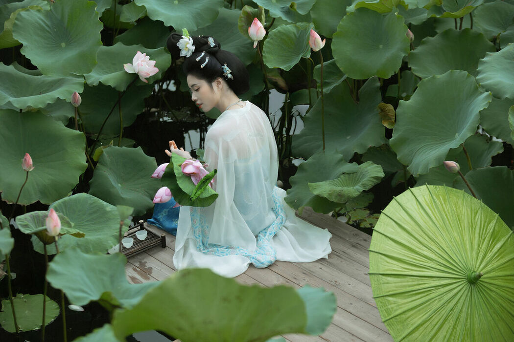 YiTuYu艺图语 Vol.10268 Mao Jiang (45P)