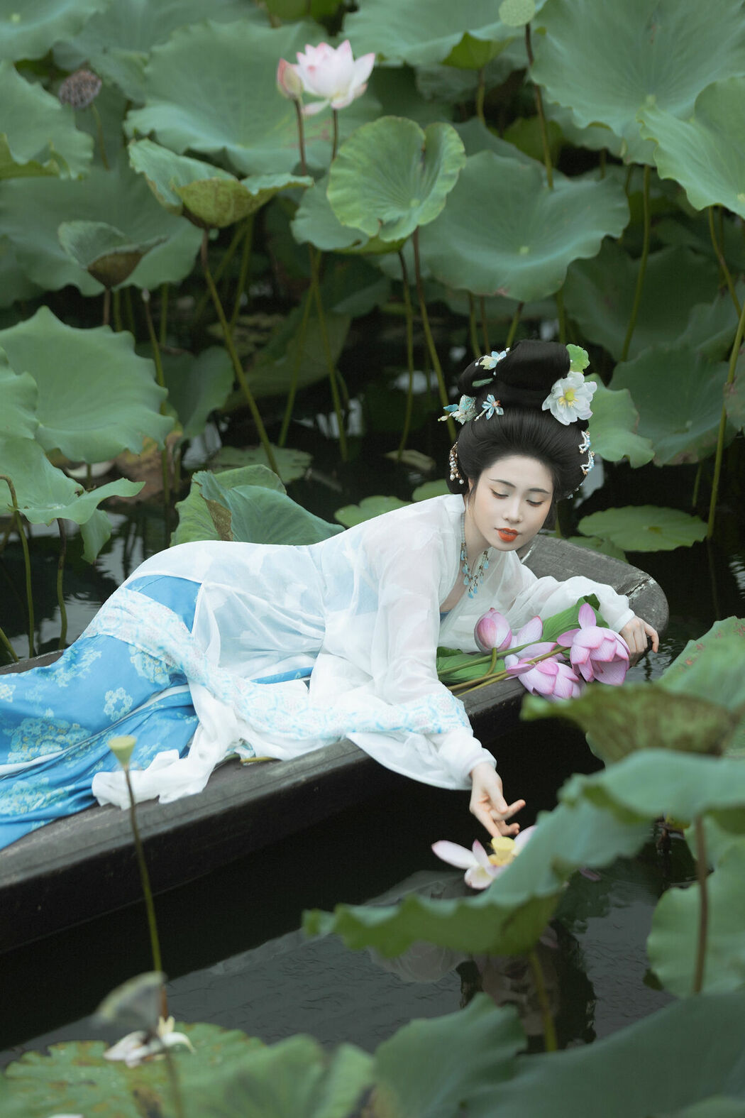 YiTuYu艺图语 Vol.10268 Mao Jiang (45P)