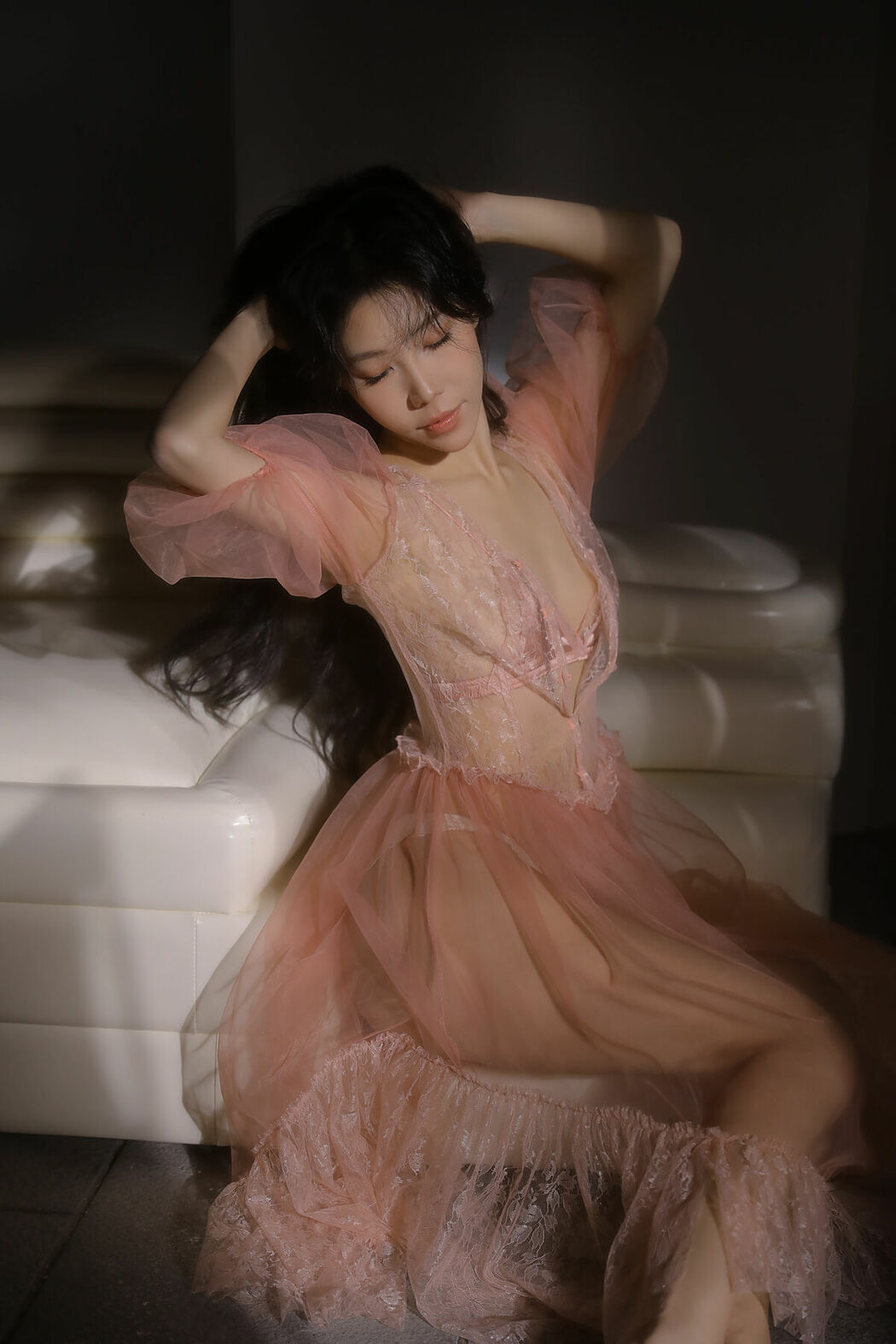 YiTuYu艺图语 Vol.10277 Ye Sheng Mo Te Yuan Zi (10P)