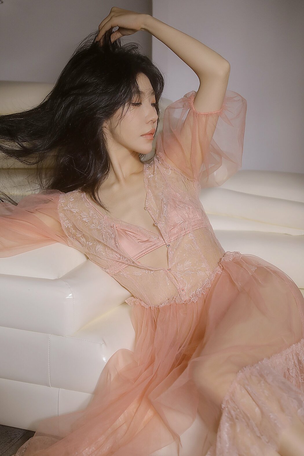 YiTuYu艺图语 Vol.10277 Ye Sheng Mo Te Yuan Zi (10P) Cover Photo