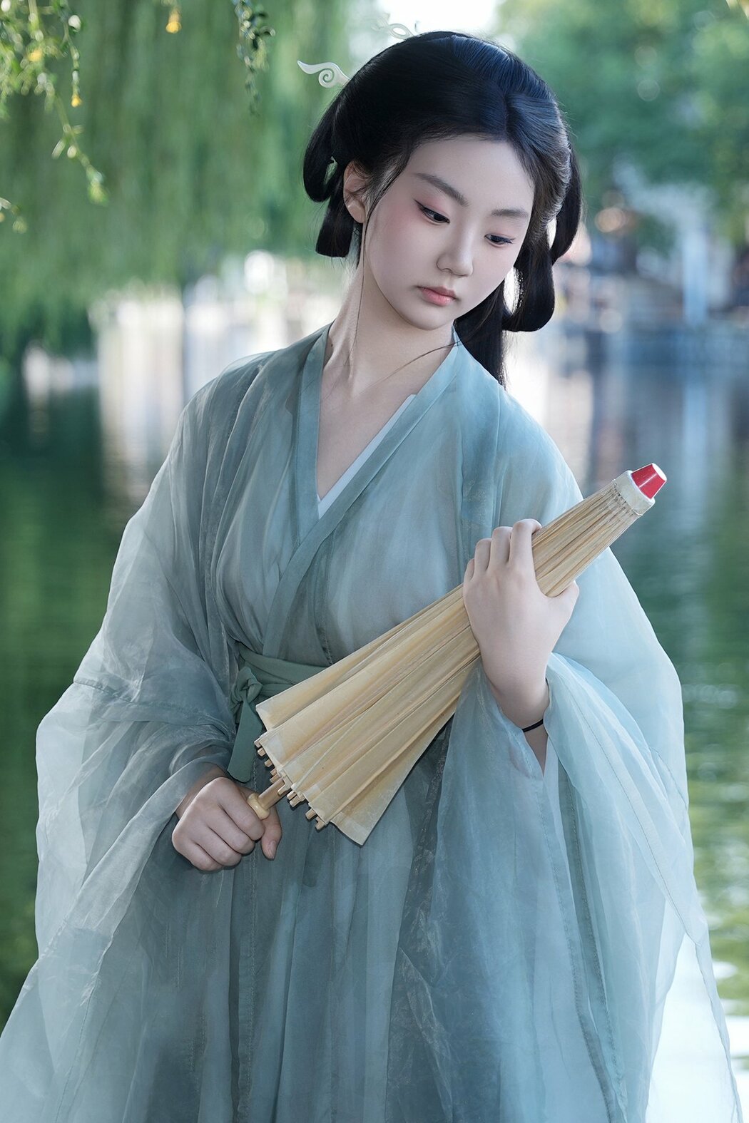 YiTuYu艺图语 Vol.10273 Qing Qing (12P) Cover Photo